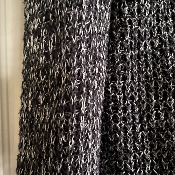 Tunic Black and White Sweater - Picture 4 of 5